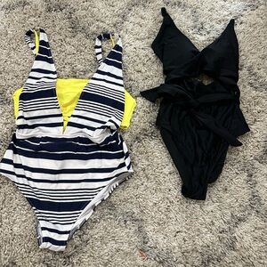 ONLY ONE ITEM Aerie One-piece Swim navy/yellow ONLY